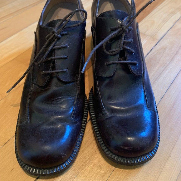 Simards, Italian leather made in Italy, size 7.5, brown chunky heels. - Picture 2 of 7